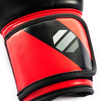 Перчатки тренировочные для спарринга 14 унций UFC UHK-75032